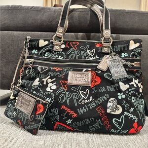 Coach Poppy Signature Glam Tote with Matching Wristlet – NWOT